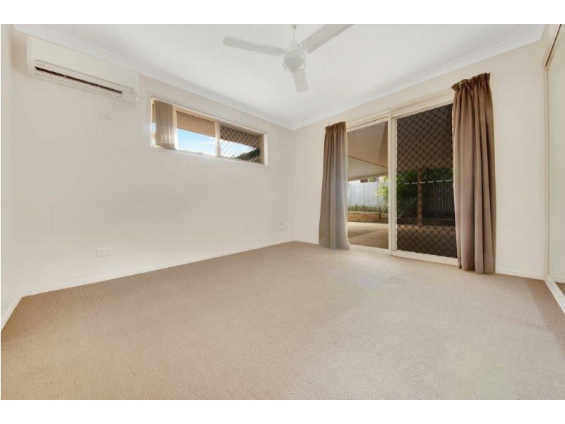 6 Parsons Place, New Auckland QLD 4680