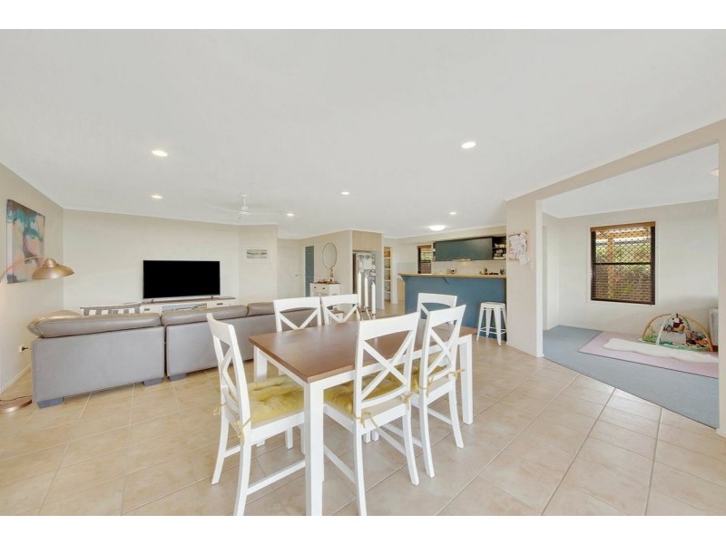 8 Tina Drive, Tannum Sands QLD 4680