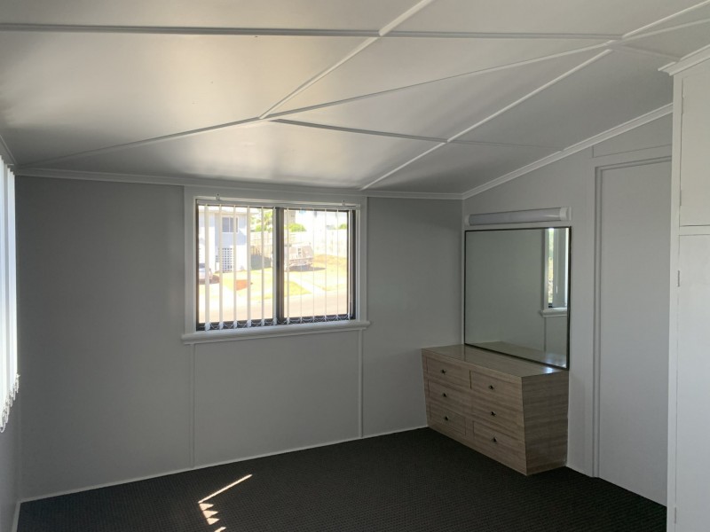 21 Boles Street, West Gladstone QLD 4680