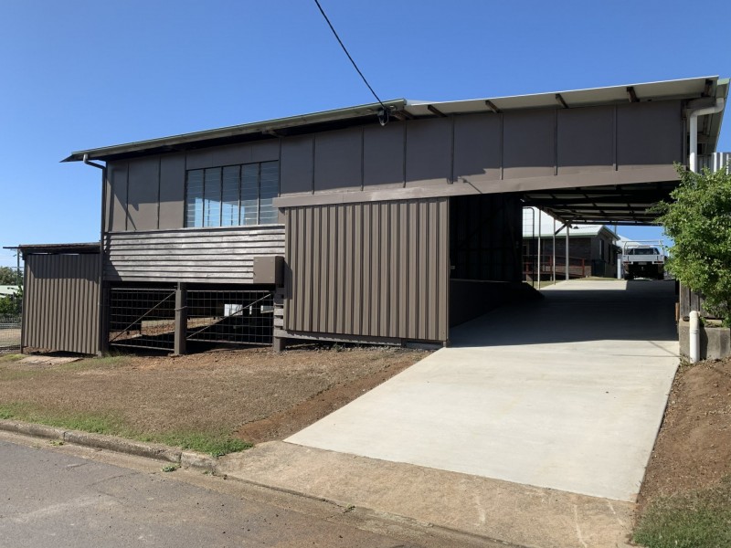 21 Boles Street, West Gladstone QLD 4680