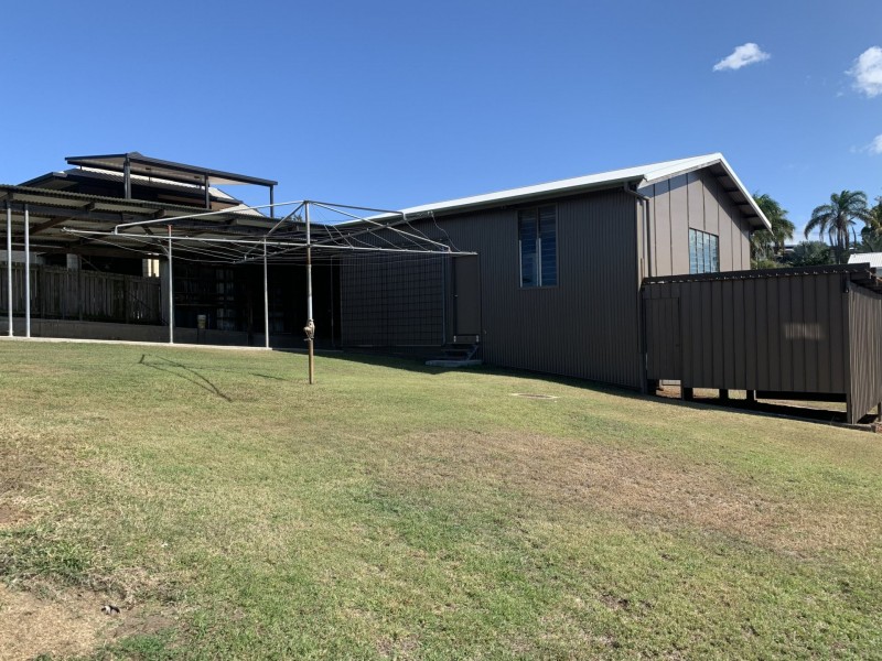 21 Boles Street, West Gladstone QLD 4680