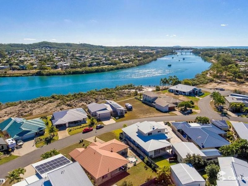 15 Riverside Dr, Tannum Sands QLD 4680