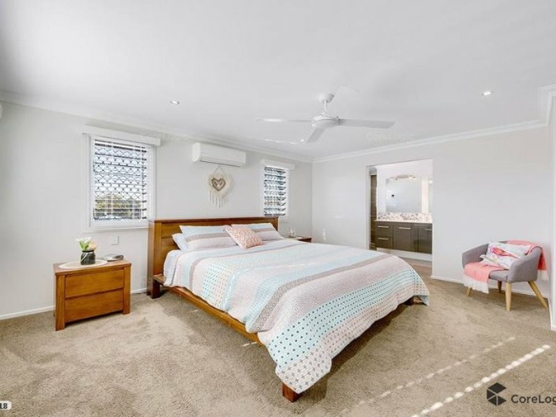 15 Riverside Dr, Tannum Sands QLD 4680