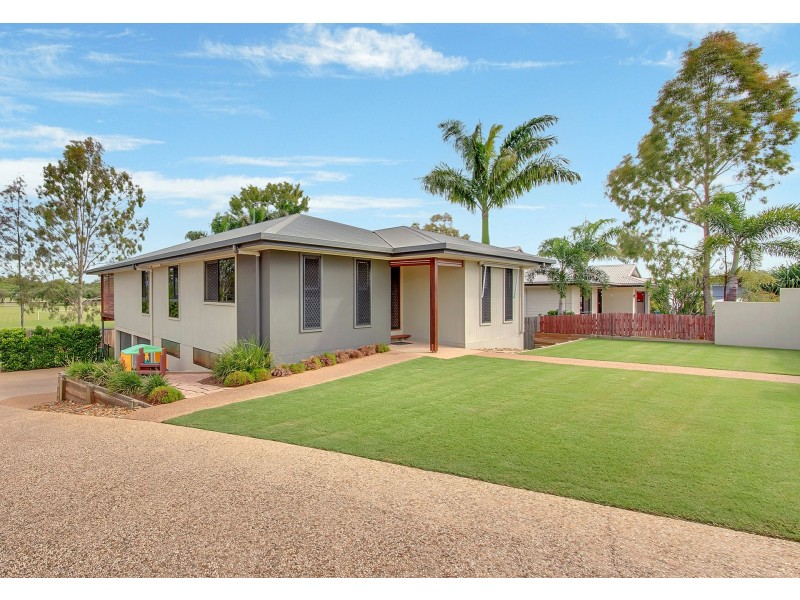 40 Golf View Drive, Boyne Island QLD 4680