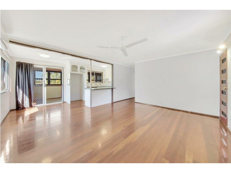 10 Katandra Street, Boyne Island QLD 4680