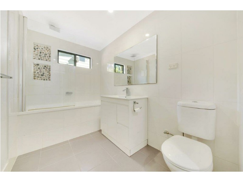 10 Katandra Street, Boyne Island QLD 4680