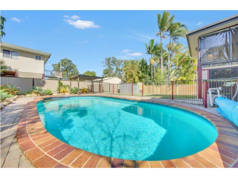 10 Katandra Street, Boyne Island QLD 4680