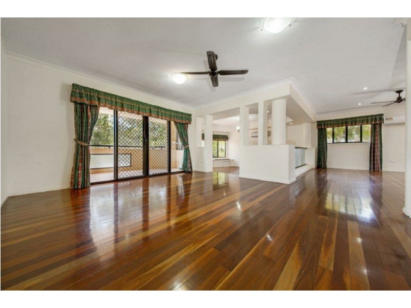7 Curtis Avenue, Boyne Island QLD 4680