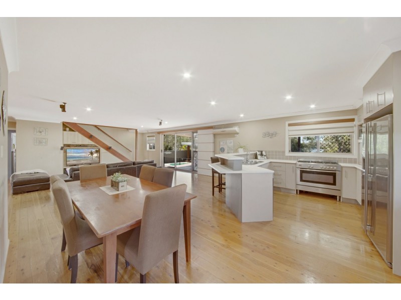 52 Wyndham Avenue, Boyne Island QLD 4680