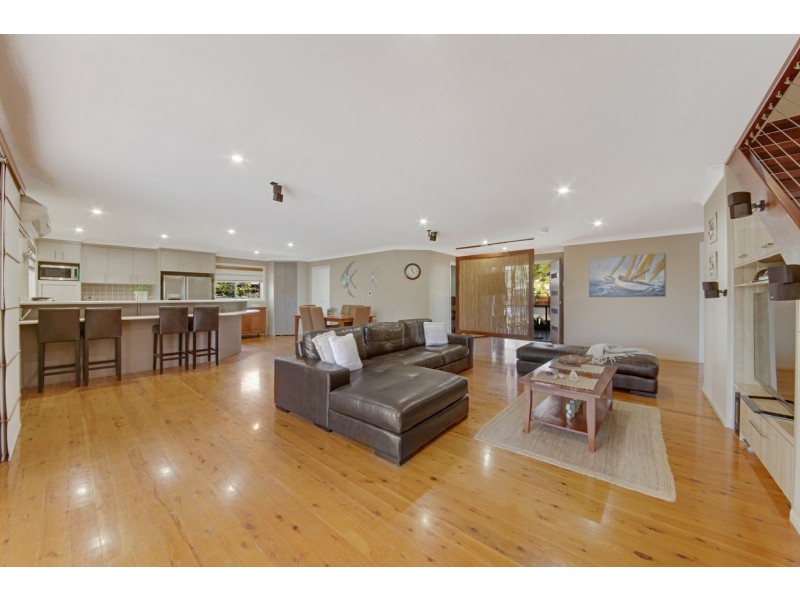 52 Wyndham Avenue, Boyne Island QLD 4680