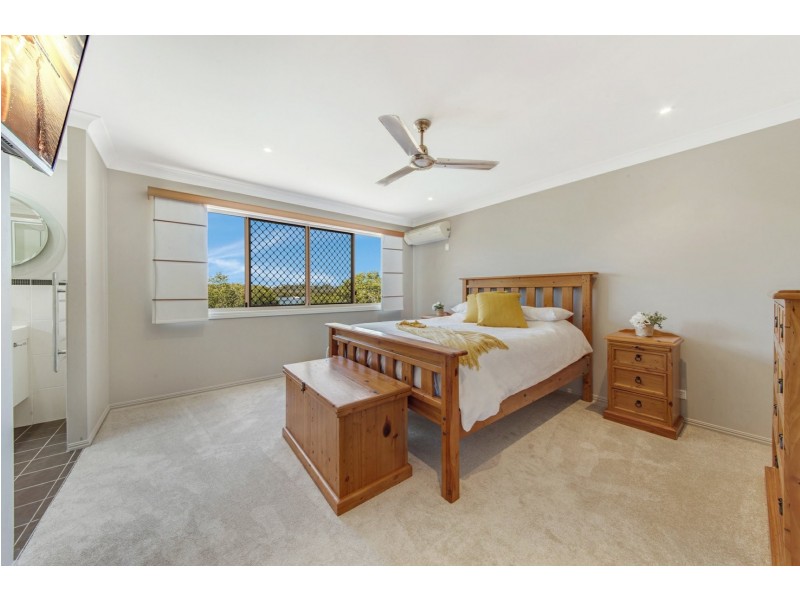 52 Wyndham Avenue, Boyne Island QLD 4680