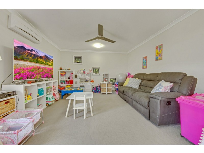 39 Bauhinia Street, Boyne Island QLD 4680