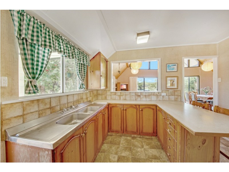 79 Malpas Street, Boyne Island QLD 4680