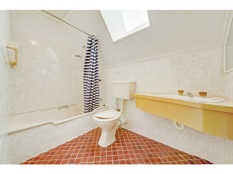 79 Malpas Street, Boyne Island QLD 4680