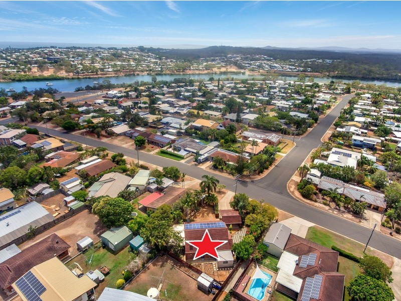 39 Edward Street, Boyne Island QLD 4680