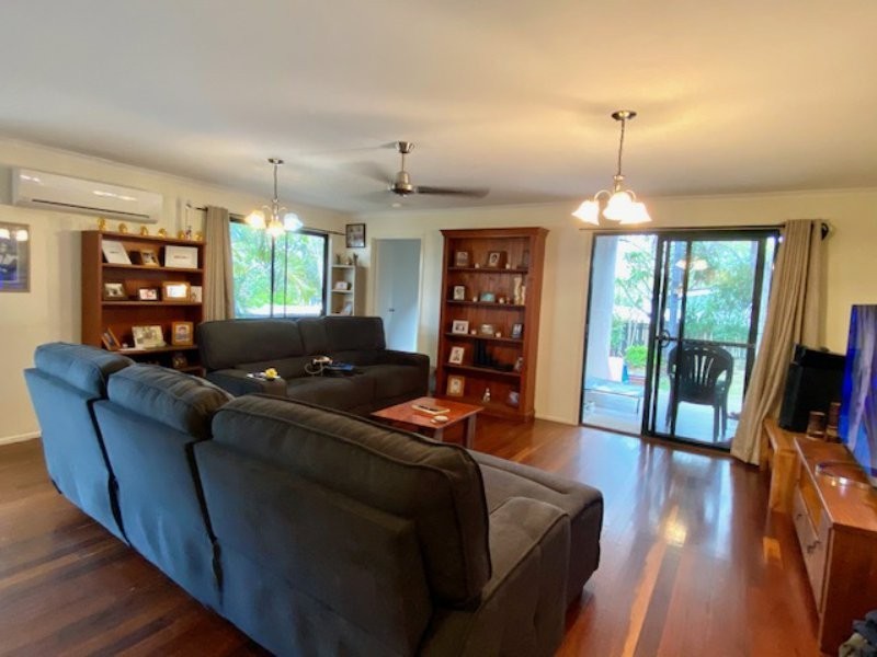 22 Creek Road, Tannum Sands QLD 4680