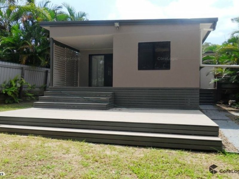 22 Creek Road, Tannum Sands QLD 4680