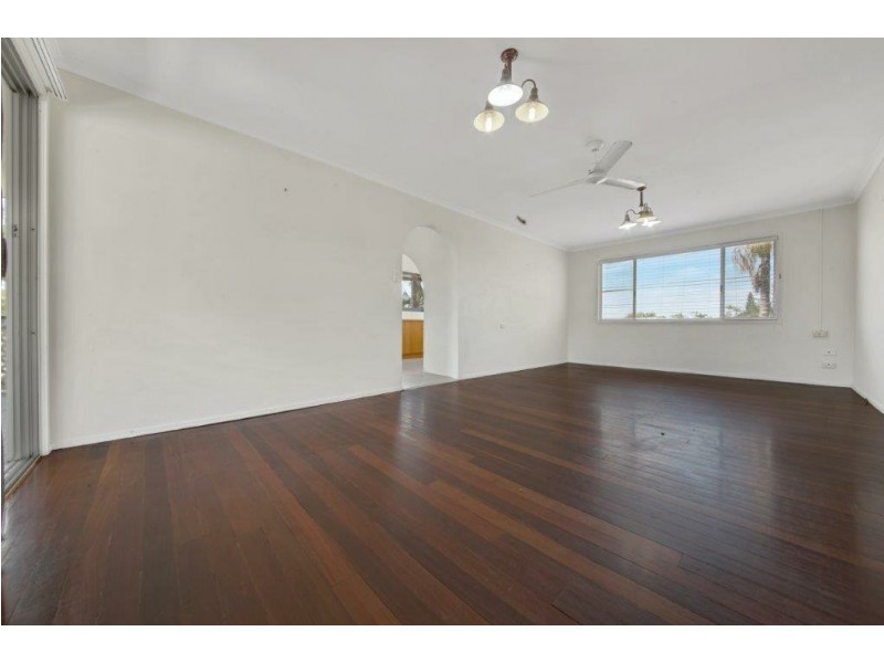 34 Hampton Drive, Tannum Sands QLD 4680