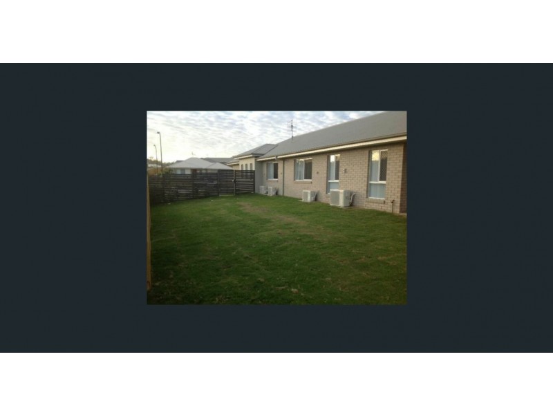 12 KOOLIVOO PARADE, Boyne Island QLD 4680