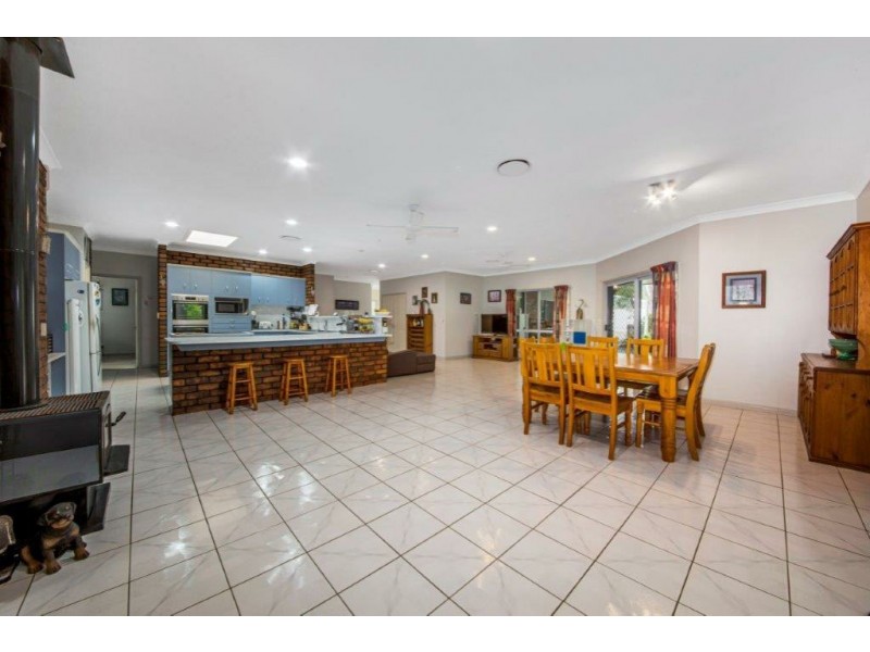 4 Luke Court, Wurdong Heights QLD 4680