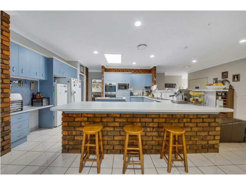 4 Luke Court, Wurdong Heights QLD 4680