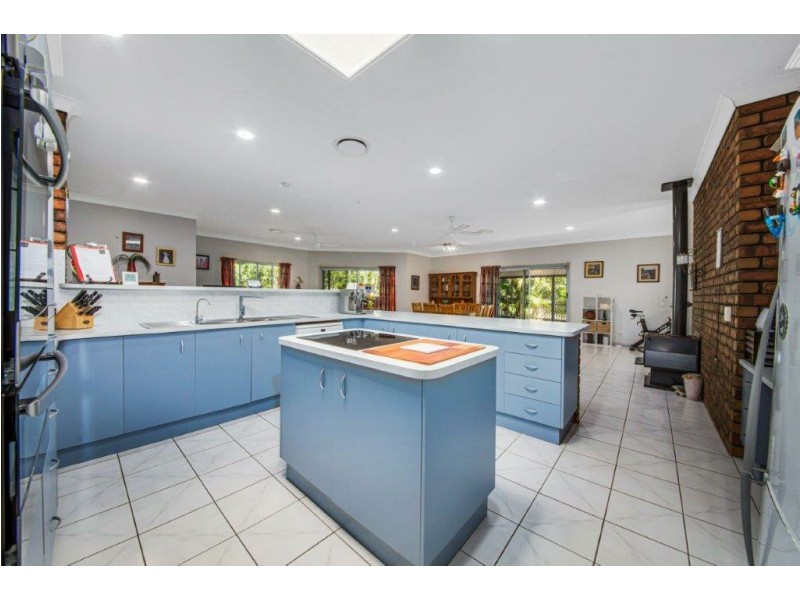 4 Luke Court, Wurdong Heights QLD 4680