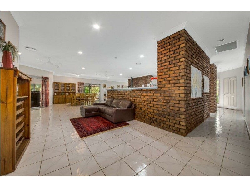 4 Luke Court, Wurdong Heights QLD 4680