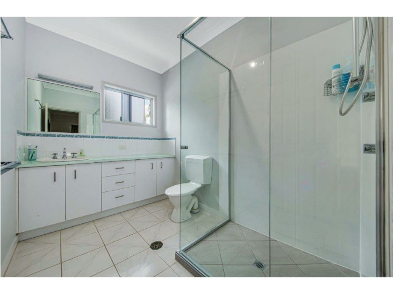 4 Luke Court, Wurdong Heights QLD 4680