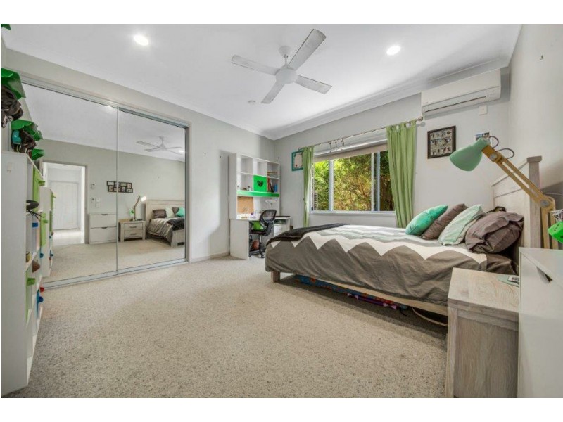 4 Luke Court, Wurdong Heights QLD 4680