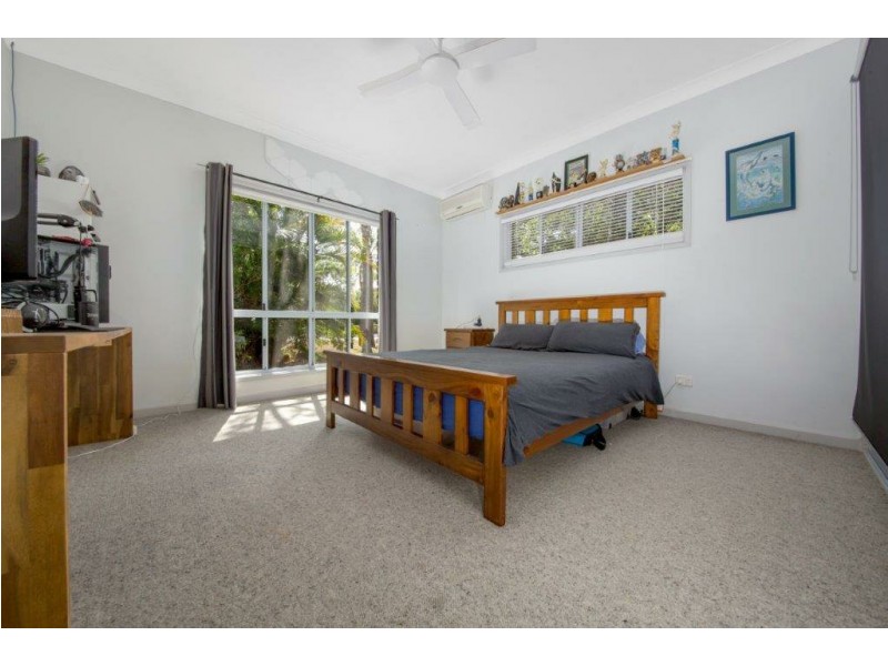 4 Luke Court, Wurdong Heights QLD 4680