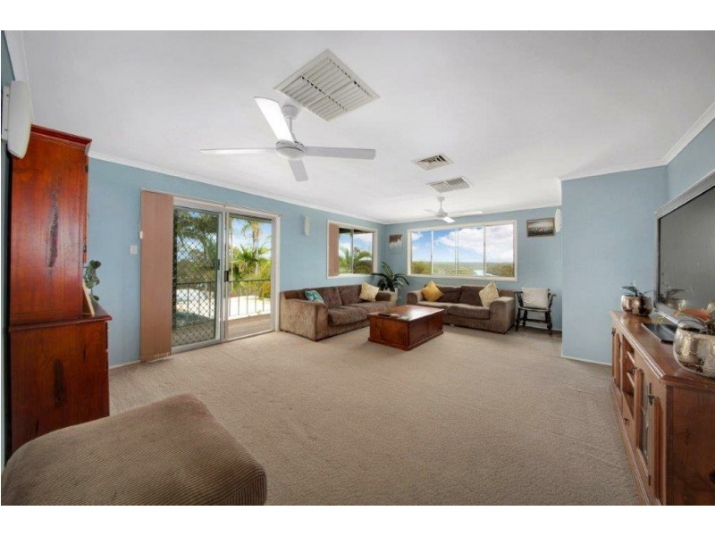 13 Alpine Avenue, Boyne Island QLD 4680