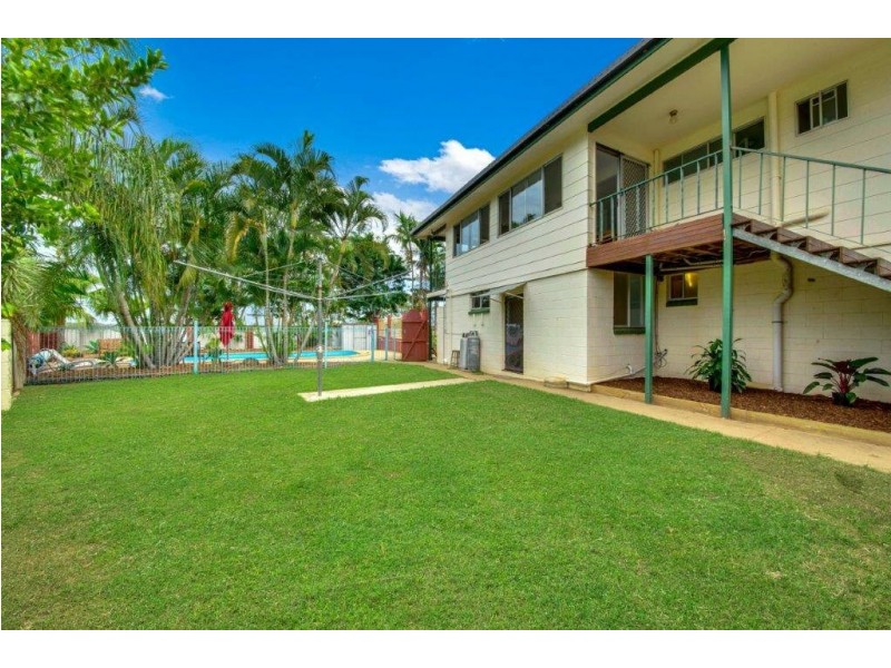 13 Alpine Avenue, Boyne Island QLD 4680