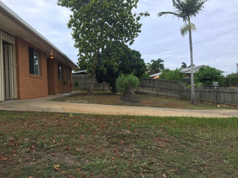 7 IRVING COURT, Boyne Island QLD 4680