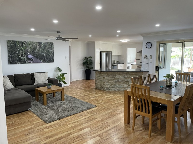 37 Golf View Drive, Boyne Island QLD 4680