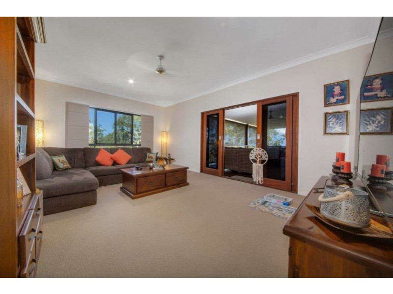 18 Illoura Road, Wurdong Heights QLD 4680