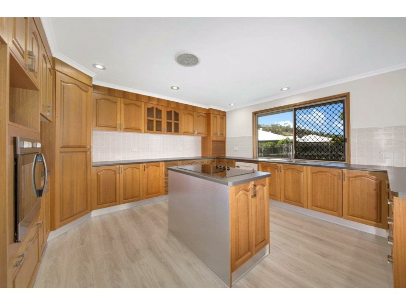 28 McLeod Street, Boyne Island QLD 4680