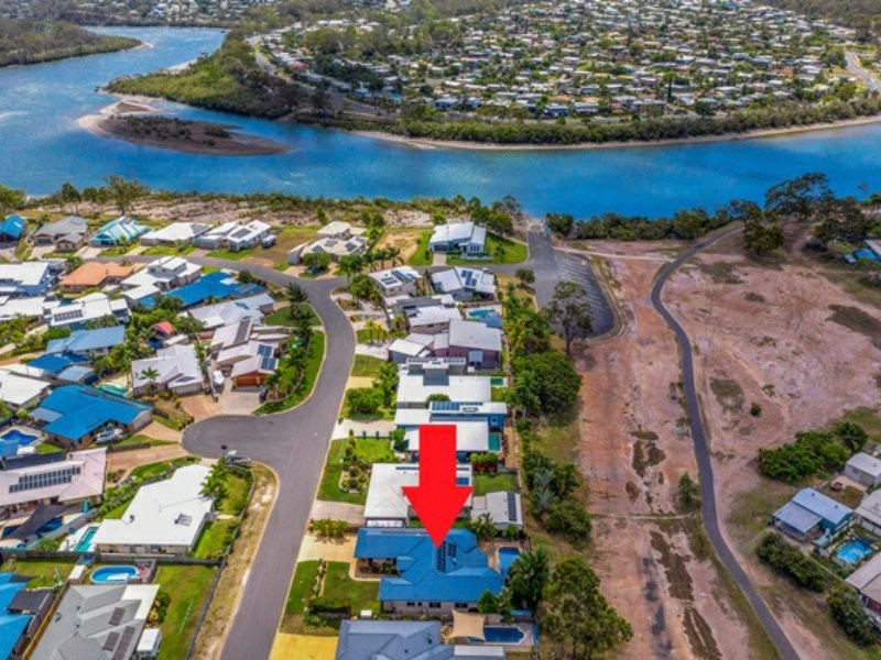 8 Riverside Drive, Tannum Sands QLD 4680