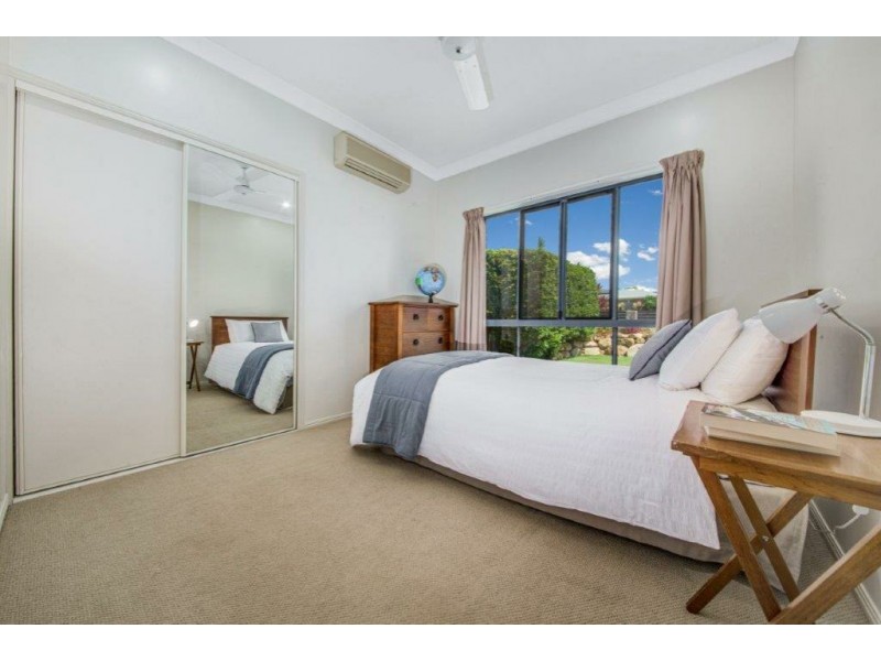 8 Riverside Drive, Tannum Sands QLD 4680
