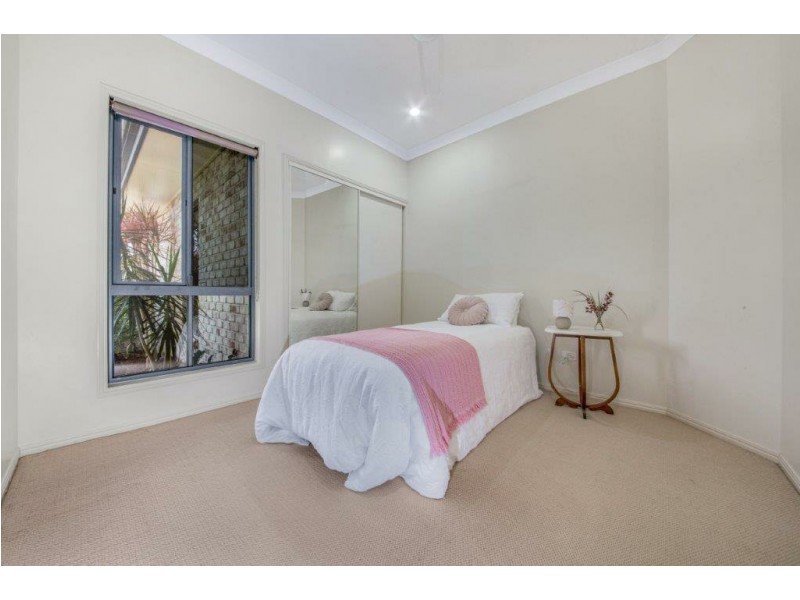 8 Riverside Drive, Tannum Sands QLD 4680
