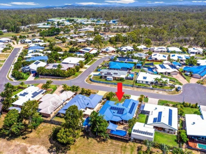 8 Riverside Drive, Tannum Sands QLD 4680