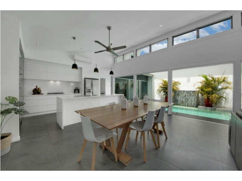 15 Tina Drive, Tannum Sands QLD 4680