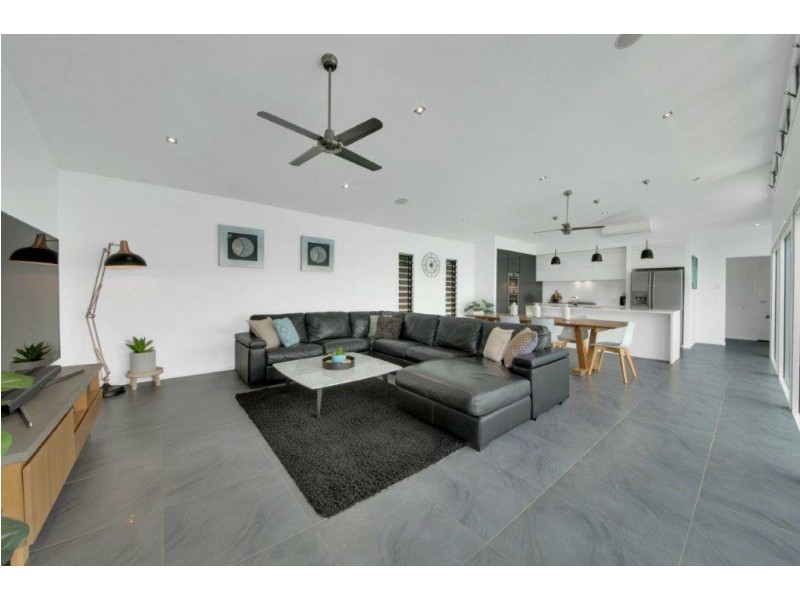 15 Tina Drive, Tannum Sands QLD 4680