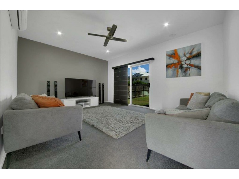 15 Tina Drive, Tannum Sands QLD 4680