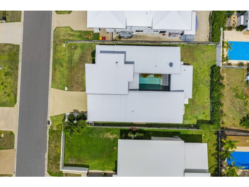 15 Tina Drive, Tannum Sands QLD 4680