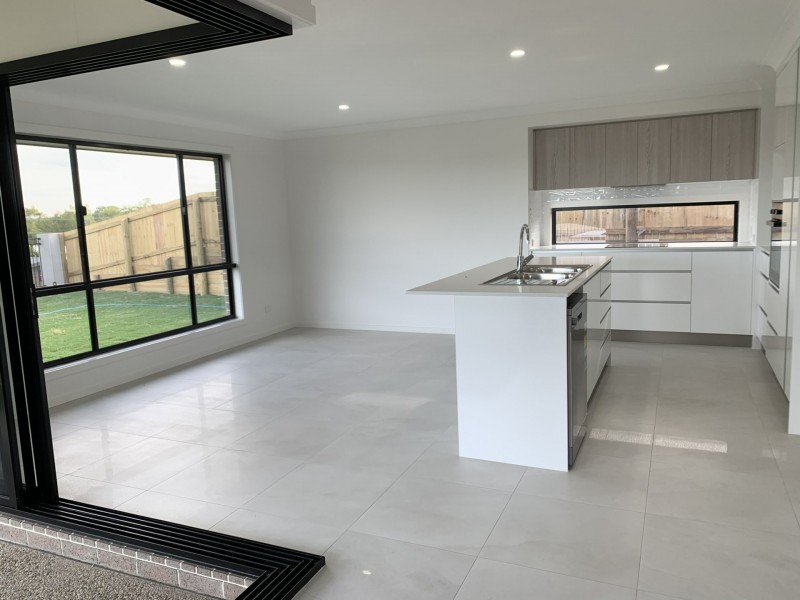 5 Richard Street, Boyne Island QLD 4680