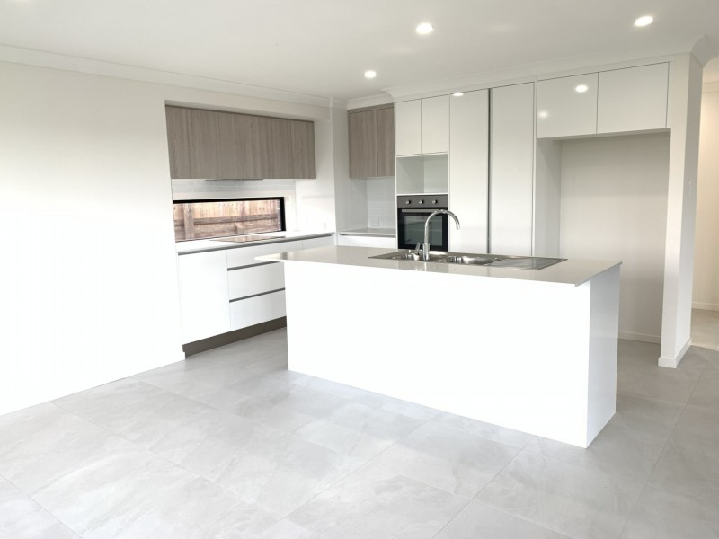 5 Richard Street, Boyne Island QLD 4680