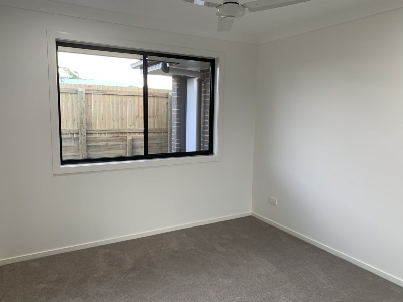 5 Richard Street, Boyne Island QLD 4680