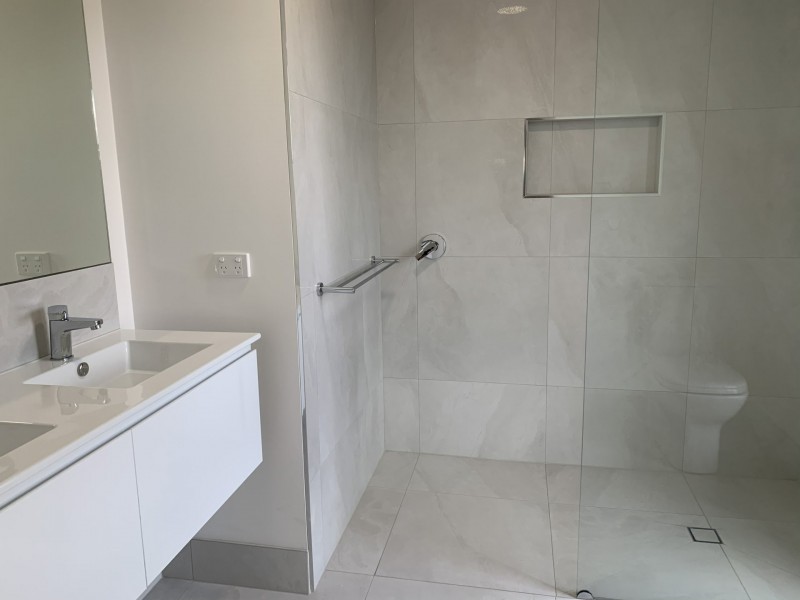 5 Richard Street, Boyne Island QLD 4680