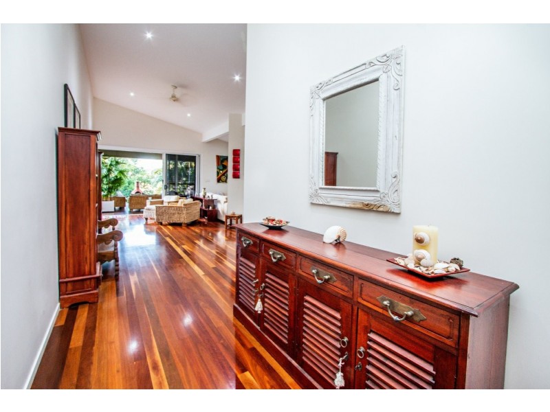 14 Riverside Drive, Tannum Sands QLD 4680