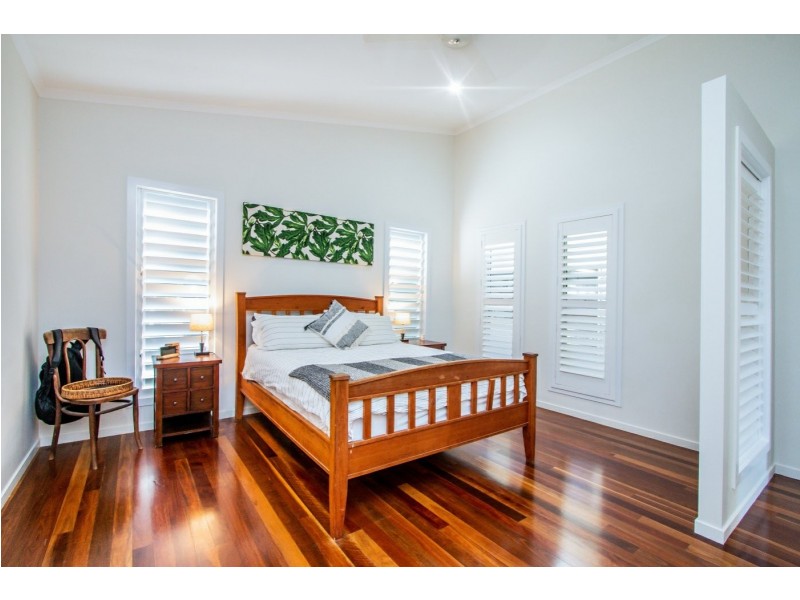 14 Riverside Drive, Tannum Sands QLD 4680